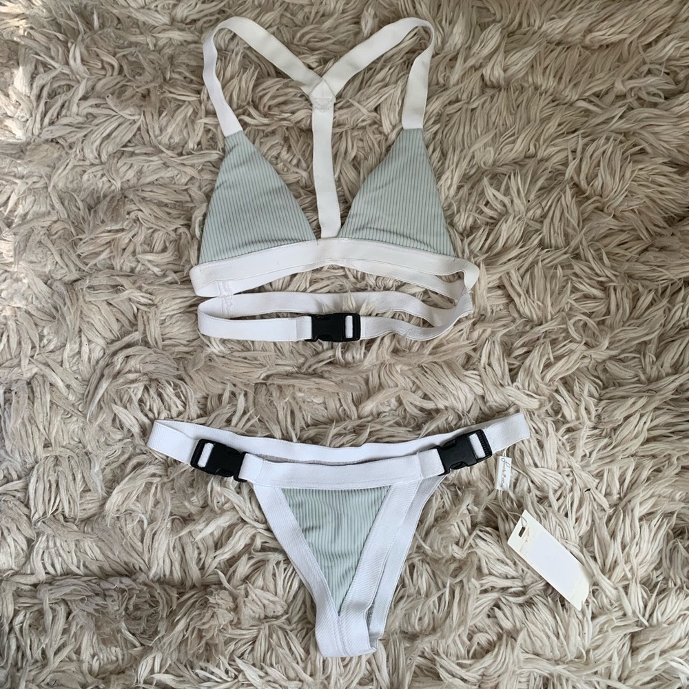 Frankies bikinis set
